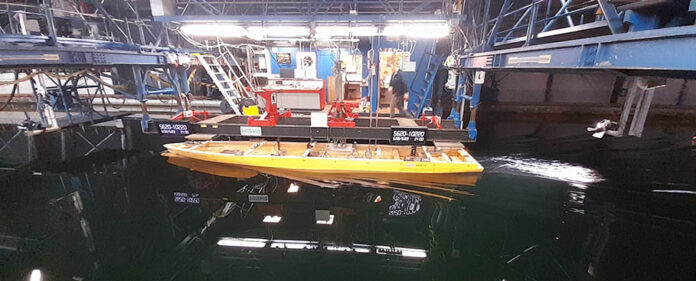 ferry_pont_aven_Bassin_tests_in_Hamburg