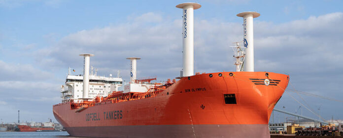 quimiquero_con_velas_rígidas_2