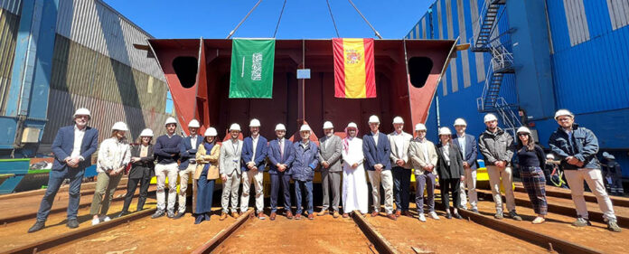 Foto_familia_puesta_de_quilla_Thuwall_II