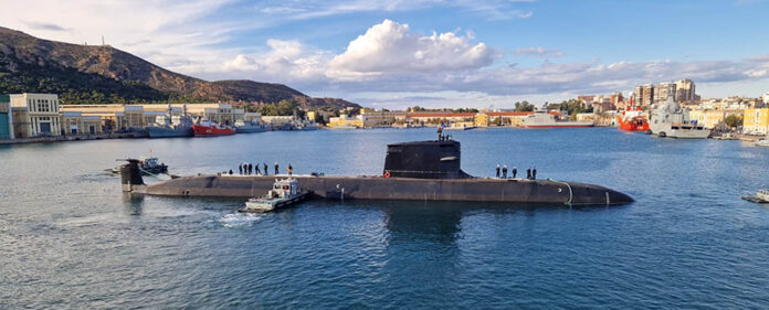 S82_Narciso_Monturiol_a_flote S82_Narciso_Monturiol_a_flote